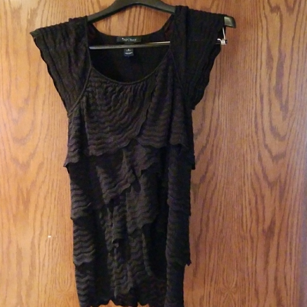 Layered top